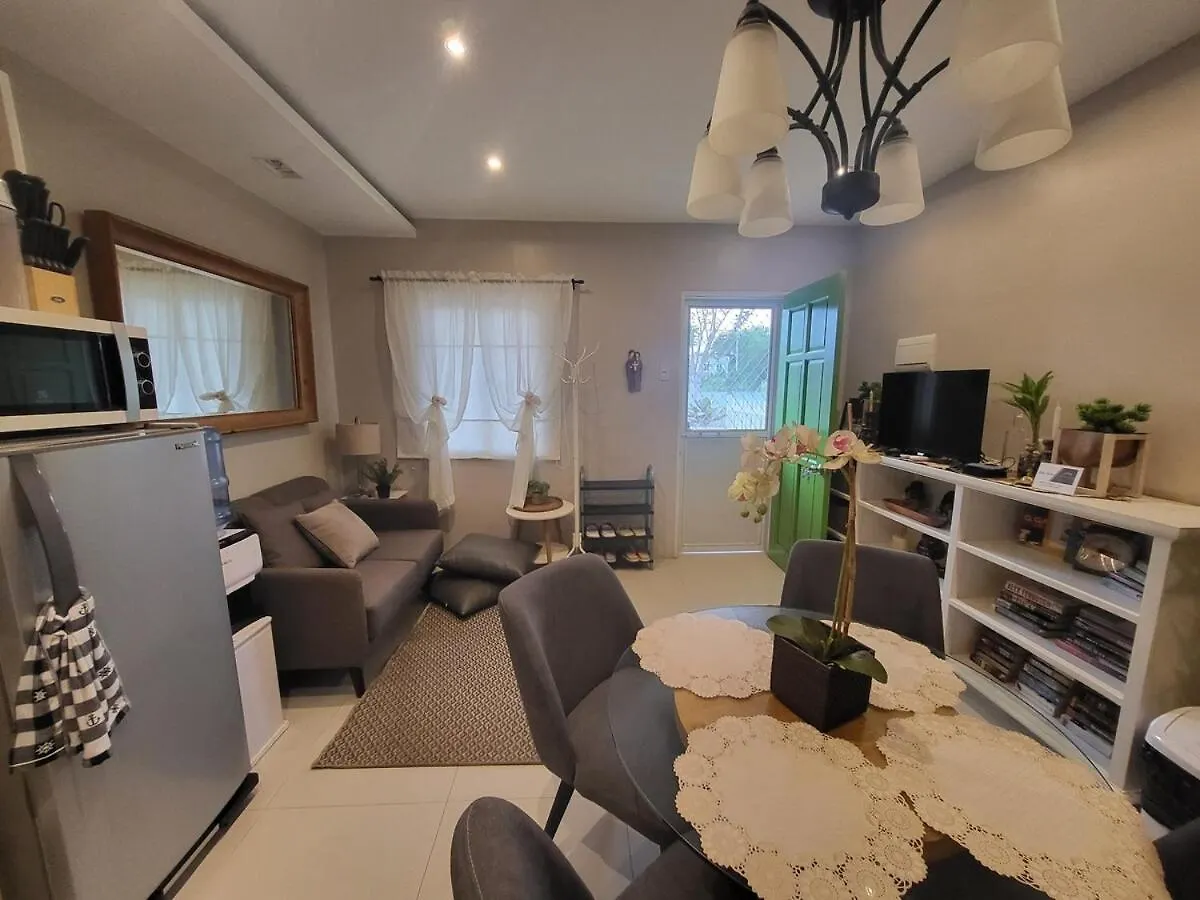 Cozy & Complete 2-Floors Panglao, 2-Wifi, 5 Beds Apartment Dauis