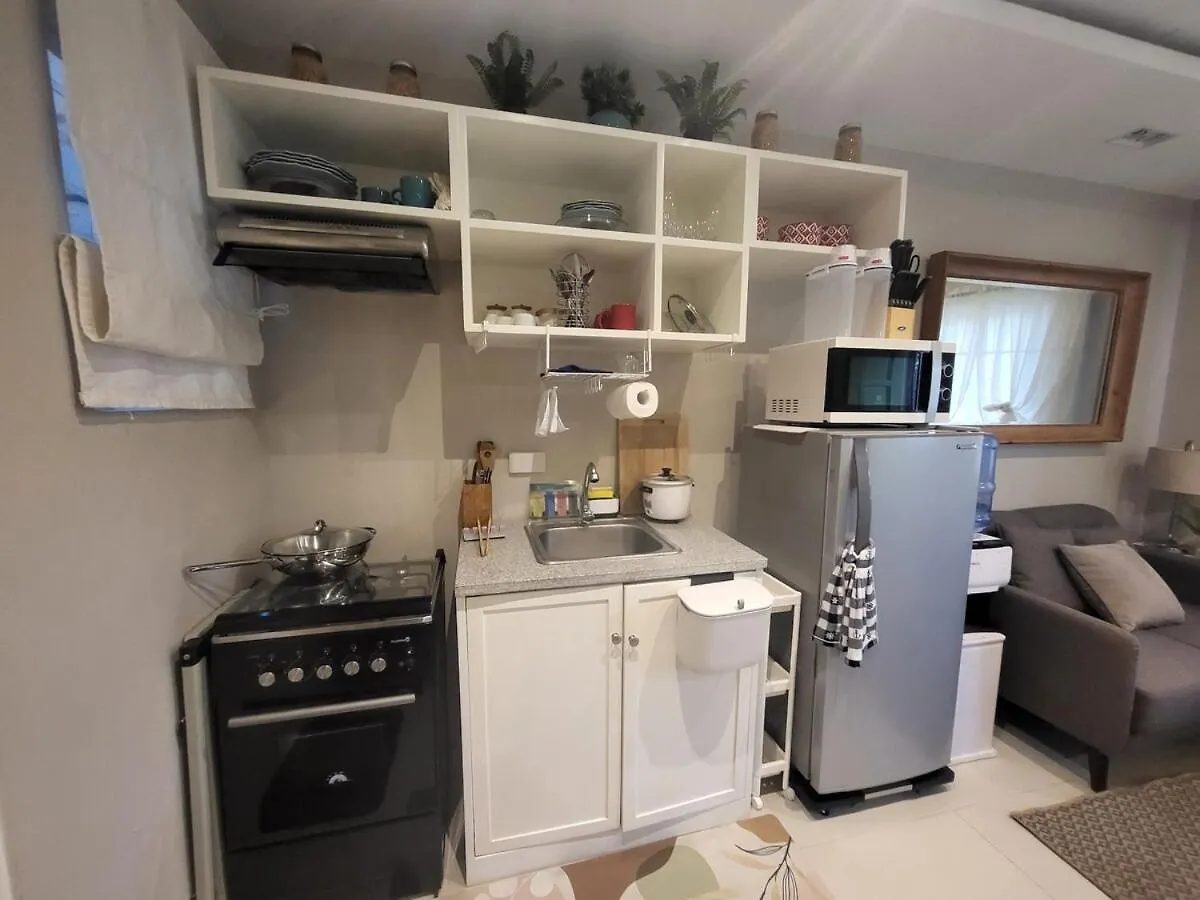 Cozy & Complete 2-Floors Panglao, 2-Wifi, 5 Beds Apartment Dauis